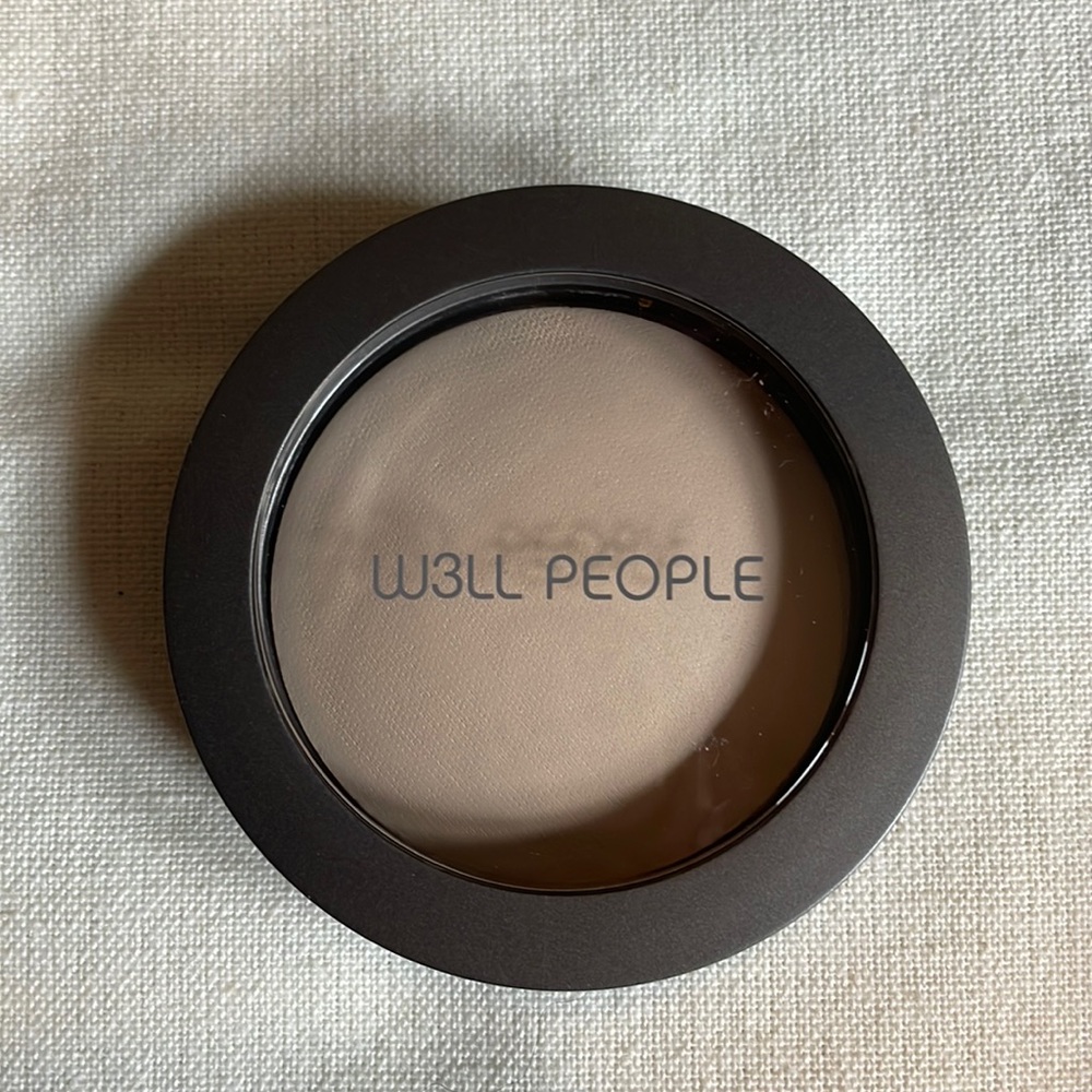 BNIB W3LL People Bio Base Baked Foundation, Fair Pink
